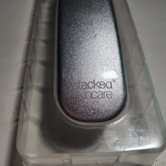 NWOT Stacked Skincare Microneedling Tool